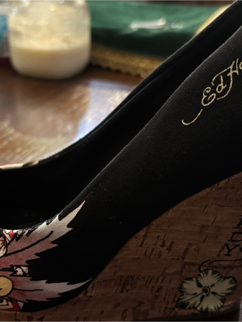 Ed Hardy Cork Wedge Peep Toe Heels Women’s Size 7 Skull Wing Tattoo Y2K Rare - Picture 6 of 13